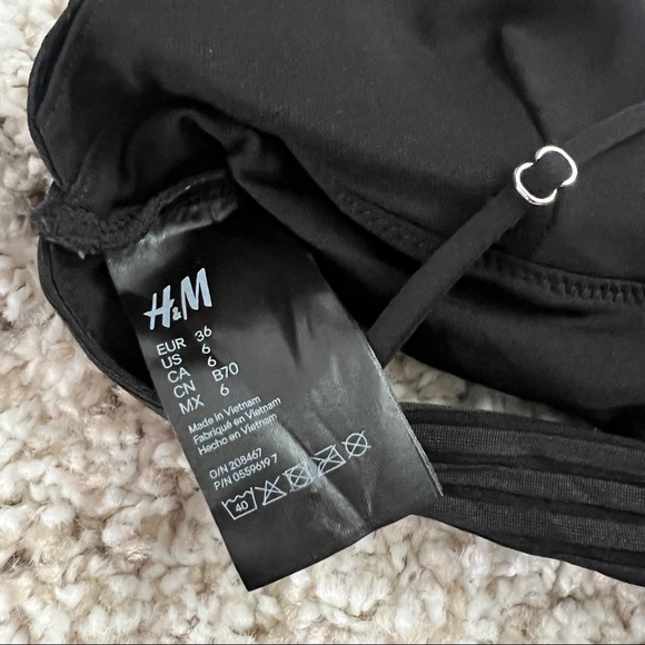 NWOT H&M Black Bikini X Top - Picture 4 of 4